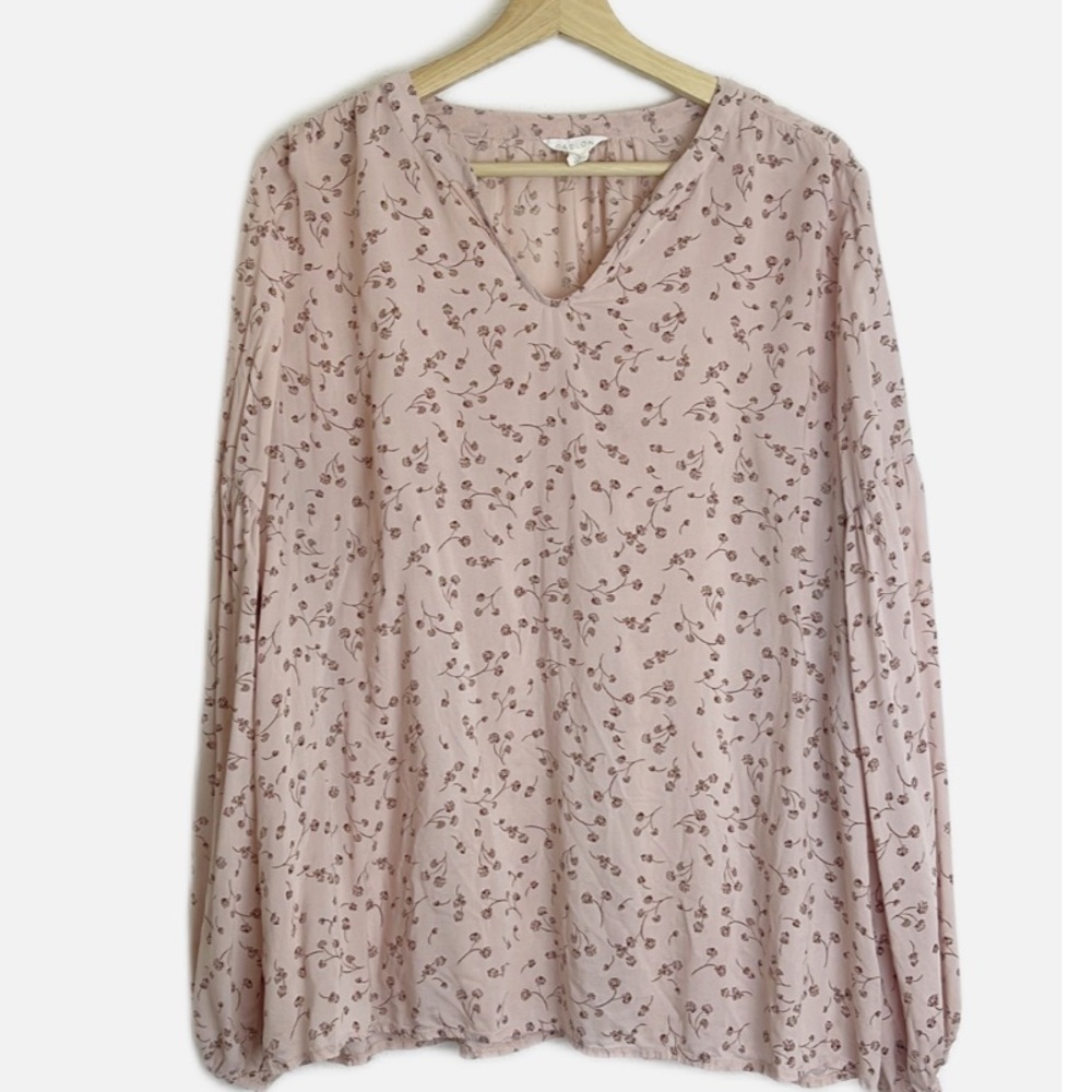 Light Pink Floral V-Neck Long Sleeve Top